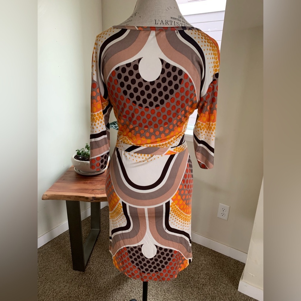 Trina Turk Silk Dress Women 2 Geometric Mod Print Keyhole Sheath Tie Waist - Picture 5 of 13